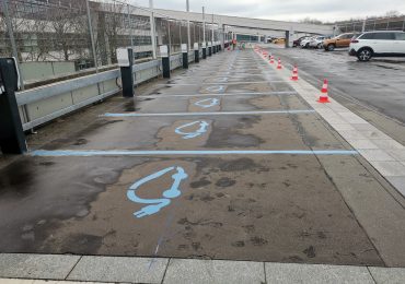 marquage-sol-parking-electrique-exterieur